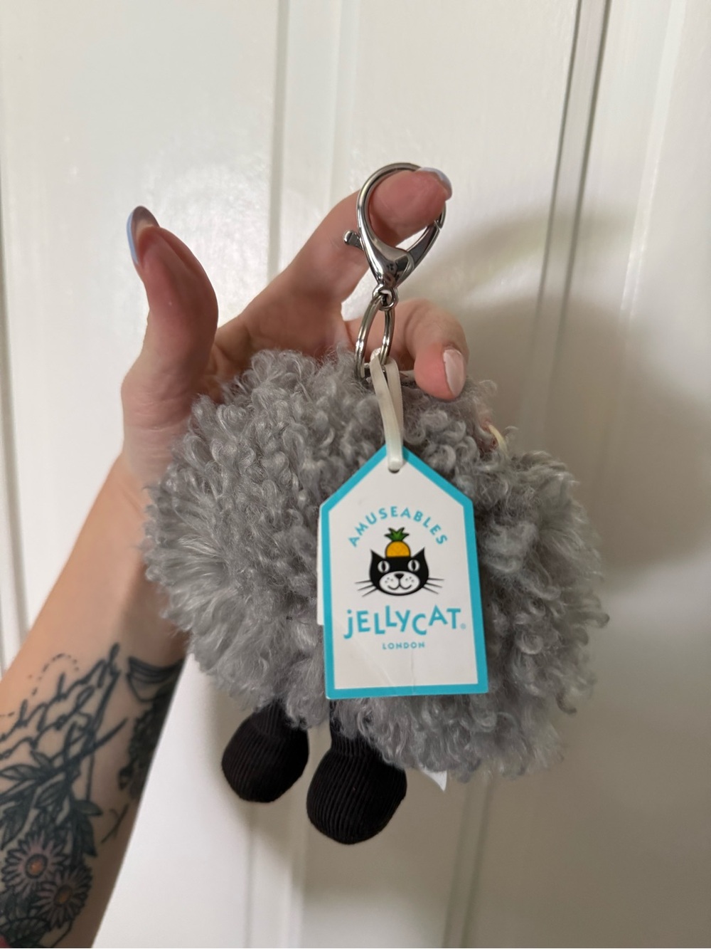 Jellycat Amuseables Storm Cloud bag charm - Picture 3 of 4